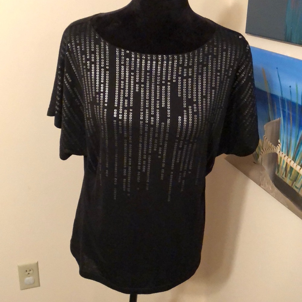 Susan Lawrence top